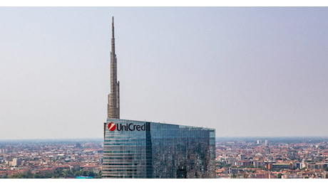 Evacuata la Unicredit tower a Milano: colpa di un guasto imprevisto ancora non identificato