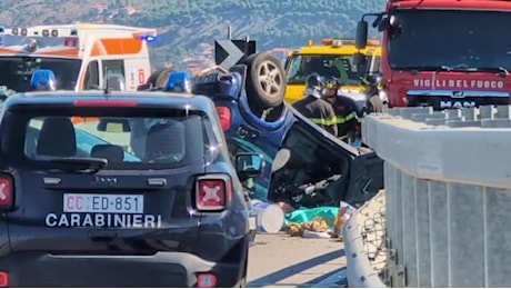 Incidente sulla Palermo-Sciacca, tre morti e tre bimbi feriti