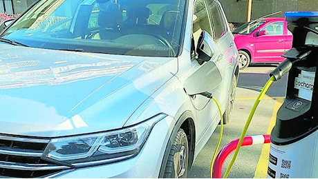 Audi pronta a chiudere la fabbrica di Bruxelles. Dazi Ue sulle auto cinesi