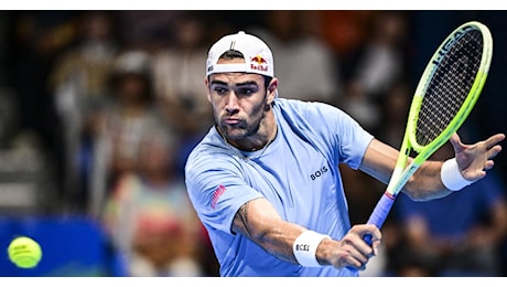 Matteo Berrettini si ferma all'ATP 500 di Tokyo: infortunio contro Arthur Fils e Masters 1000 di Shanghai a rischio