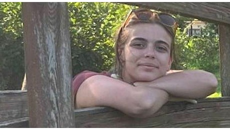 Sofia Gambato muore a 17 anni dopo 5 giorni di agonia in ospedale, l'automobilista che l'ha investita è indagato per omicidio stradale colposo