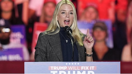 Donald Trump nomina Pam Bondi alla Giustizia