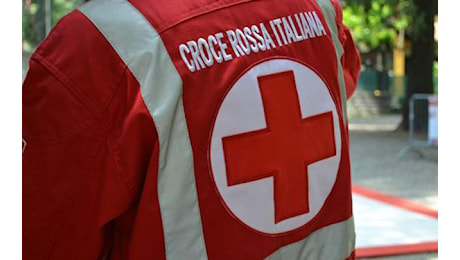 Torture, violenze e maltrattamenti in un centro della Croce Rossa a Roma: dieci operatori arrestati