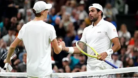 Show italiano a Wimbledon: Sinner batte un grande Berrettini in quattro set