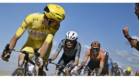 Tour de France, 20a tappa: Pogacar è ingiocabile, quinta vittoria e Grand Boucle in pugno