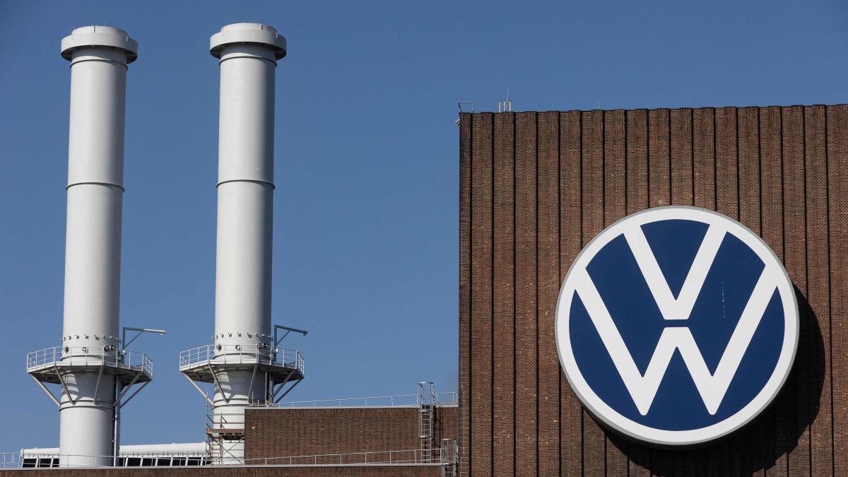 Volkswagen Cè Laccordo Con I Sindacati Evitate Le Chiusure Ma Taglio Di 35 Mila Posti Entro 7674