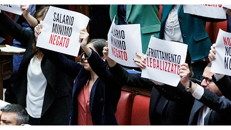 Salario minimo, ripescato l’emendamento delle opposizioni che chiede un limite di 9 euro all’ora sotto il quale non si può scendere