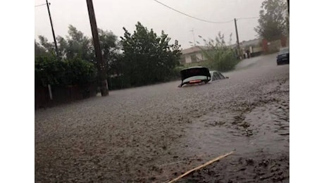 Meteo Cronaca Diretta: Alluvione in atto in Sicilia, Pioggia fino a 400 millimetri in poche ore nel Catanese