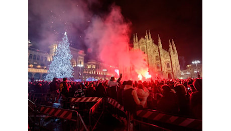 Capodanno a Milano, espulsi due tunisini. La Procura apre un fascicolo per vilipendio