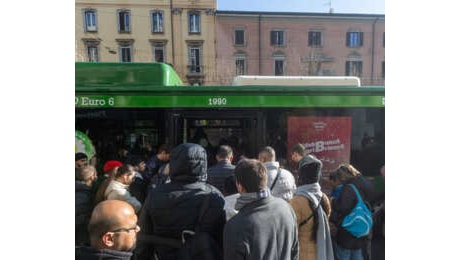 In arrivo il primo sciopero dei mezzi del 2025: a Milano rischio caos per metro, bus e tram (e non solo)