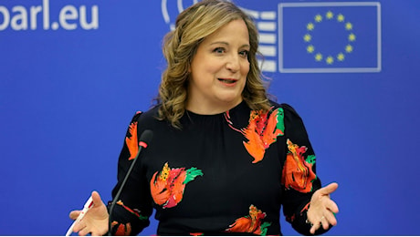 La leader dell’eurogruppo S&D: “Non esiste la destra light. Esclusi patti con Meloni, è una minaccia per l’Ue”