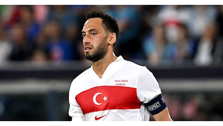 FLASH – Calhanoglu, cosa filtra sulle sue condizioni e sul suo ritorno in Italia dalla Turchia