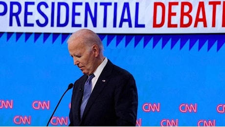 La fuga dei donatori, il silenzio di Obama e i sondaggi: assedio a Biden per convincerlo a ritirarsi