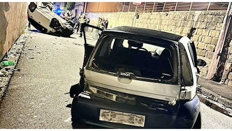 Napoli, frontale a tutta velocità muore diciannovenne