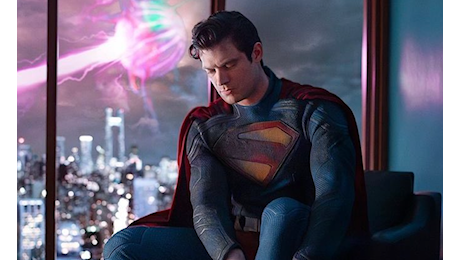 Superman: ecco le prime foto di David Corenswet con il costume! [FOTO]