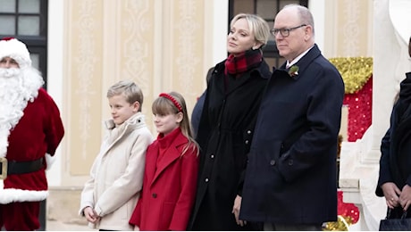 Natale a Monaco, incantano i look coordinati di Charlene e della figlia Gabriella