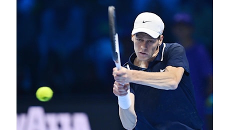 Sinner l'alieno batte Ruud ed è in finale Atp Finals