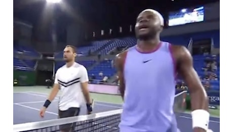 Tiafoe fa un passo indietro dopo gli insulti all’arbitro a Shanghai: “Non sono fatto così”