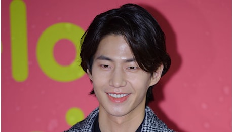 Song Jae-rim trovato morto in casa, l'attore coreano aveva 39 anni: ipotesi suicidio, spunta una lettera