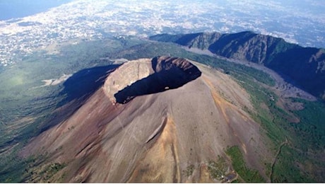 Scossa di terremoto sul Vesuvio di magnitudo 2.8 alle 20.09 di sabato. L'evento avvertito nei comuni dell'area