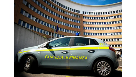 Mafia, frodi e riciclaggio per 1,3 miliardi: la procura europea esegue 47 misure cautelari