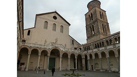 Duomo di Salerno, De Luca: Pronti 10 milioni di euro per consolidare il campanile