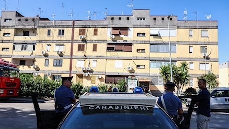 Camorra, blitz antidroga a Caivano: 50 arresti tra boss e gregari del clan Angelino-Gallo