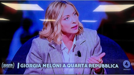 Meloni sulle tensioni a destra: “Litighiamo ma la sera beviamo insieme”. E attacca Schlein e Landini