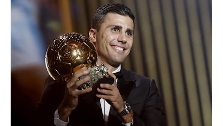 Pallone d'Oro 2024, vince Rodri: 'Lo dedico a Xavi, Iniesta e Casillas'