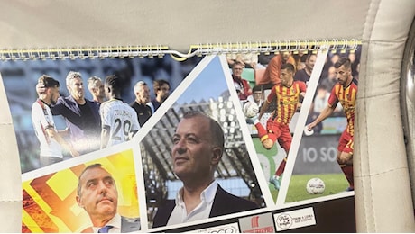 Calcio, l'iniziativa del Lecce per i ragazzi autistici. In vendita il calendario giallorosso per raccogliere fondi e comprare un pulmino