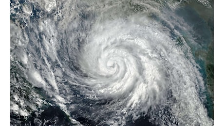 Meteo: Uragano Beryl pronto a colpire il Texas, nel Golfo del Messico