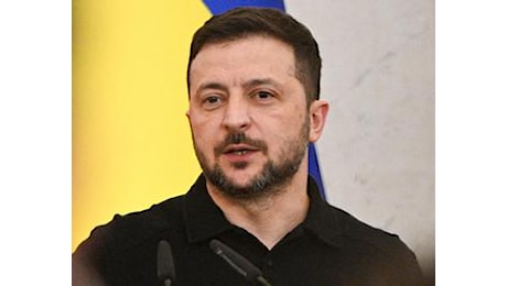 Ucraina, Zelensky rilancia: Kiev forte nel 2025 e poi pronti a diplomazia