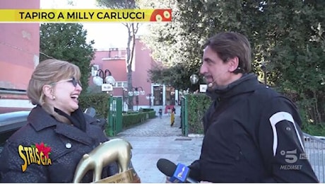 Tapiro d'oro a Milly Carlucci per il pasticcio del caso Mariotto - Striscia la notizia Video