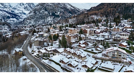 Prima neve da Aosta al Veneto. Nel weekend aprono gli impianti sciistici a Madonna di Campiglio