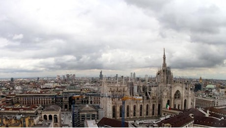 Previsioni meteo martedì 12 novembre, a Milano e in Lombardia tempo stabile e cielo coperto. Massime in calo