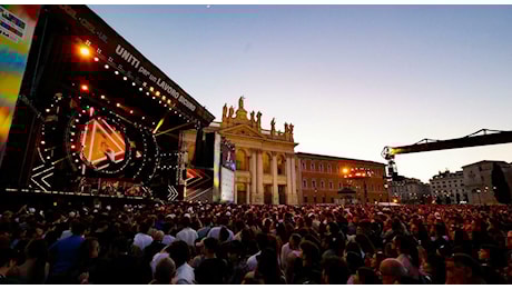 Violenza sessuale al concerto del primo maggio, il Viminale rimpatria i tre accusati: «Studenti con permesso di soggiorno»