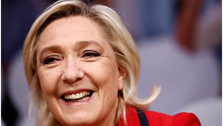 Le Pen sempre più vicina alla vittoria alle elezioni in Francia: 34% nel primo exit poll, Macron fermo al 22%