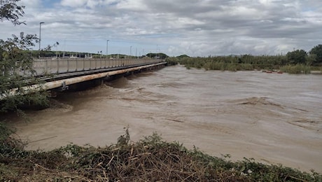 Maltempo, la piena del Cecina: “Mai vista prima, arriva a 11 metri”