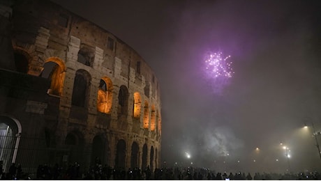 Capodanno, zone rosse e stop ai botti: scattano i divieti in tutta Italia