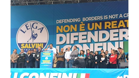 Salvini battezza la nuova Pontida: nasce la «Santa Alleanza dei Patrioti»