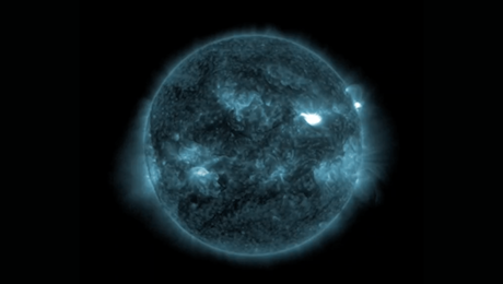 Il Sole ha emesso una serie di potenti brillamenti. Possibile tempesta geomagnetica il 31 dicembre