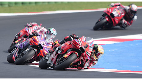 MotoGP, gli orari di qualifiche e gara sprint del GP Indonesia su TV8 e Sky: dove vederla in TV e streaming