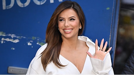 Eva Longoria non vuole vivere in America dopo la vittoria di Trump: «Io sono fortunata, posso scappare. La maggior parte degli americani resterà bloccata in questo paese distopico»