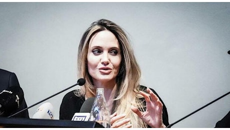 Angelina Jolie: «Vi rendete conto che ho cucinato gli spaghetti a un italiano? È folle. Baricco scrive come un regista»