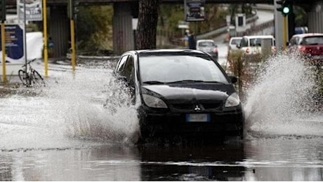 Il meteo peggiora, codice arancione esteso fino alla mezzanotte di domani