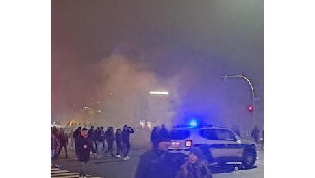 Roma - Lazio, caos prima di derby: auto a fuoco, armi sequestrate