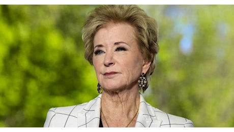 Troppi errori, Harvard rimanda la lettera con correzioni in rosso a Linda McMahon, ministra dell'educazione