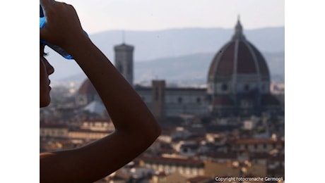 Firenze nella morsa del caldo, prosegue l’allerta in codice rosso