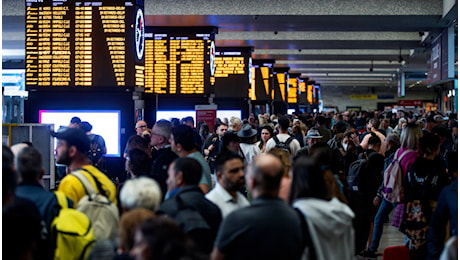 Treni, un’altra giornata di tilt: la lista dei convogli cancellati e in ritardo oggi venerdì 4 ottobre