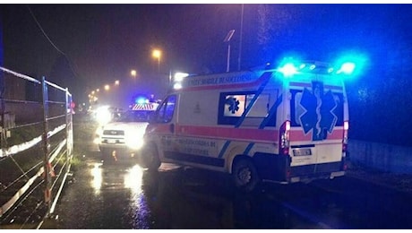 Scontro tra auto e tir, un ferito e due morti nell'incidente: avevano 24 e 35 anni. L'addio ai «due giovanissimi angeli»